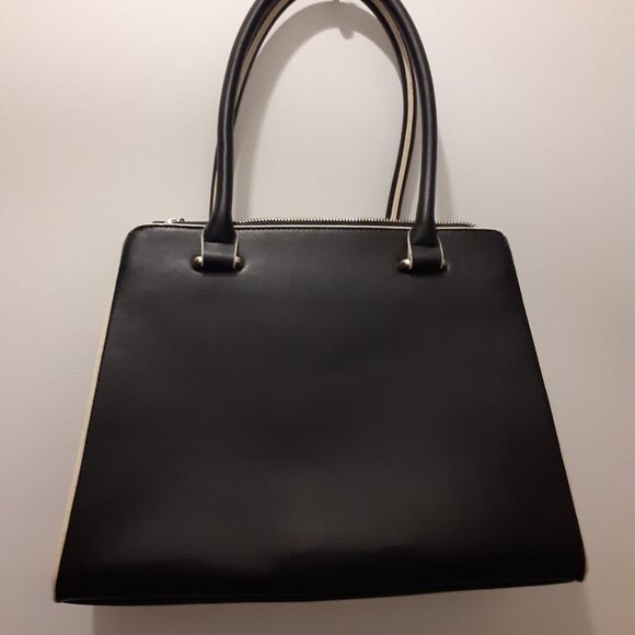NWOT Christian Siriano Structured Vegan Leather Handbag Black/Light Beige Trim - Picture 3 of 5